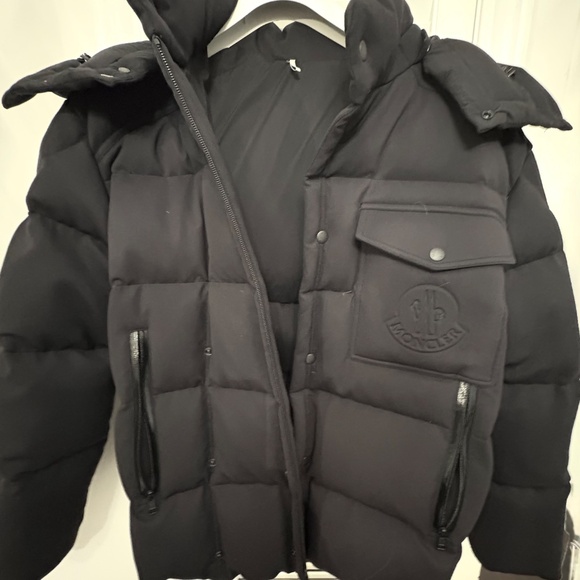 Men’s Moncler Karakorum down winter jacket - Picture 2 of 4